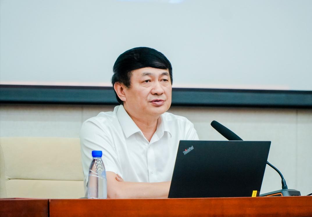 ee275af10c613fa10e6febac0e95c133